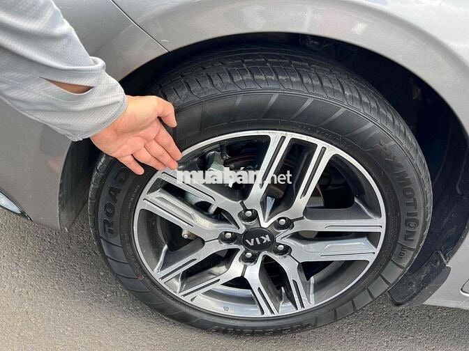 Kia Cerato 2019 1.6 AT Luxury - 85000 km