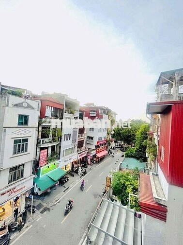 Tập thể Lò Đúc, lô góc 3 thoáng, 2 ngủ 2wc tầng 2, ban công rộng 60m2