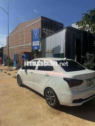 Hyundai Grand i10 2017 Sedan 1.2 MT - 100000 km