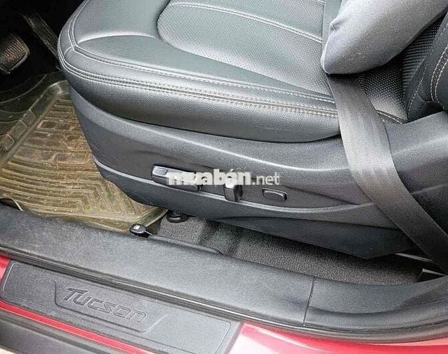 Hyundai Tucson 2010 -AT   2.0 ,2 cầu 122000 km