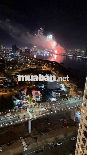 Bán căn studio tại khách sạn 5* dát vàng . viu triệu đô