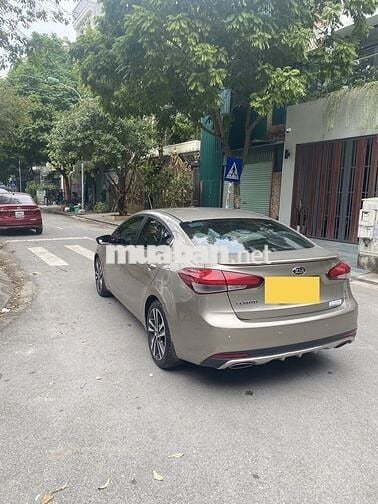 Kia Cerato 2018 1.6 AT - 68000 km