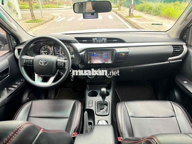 Toyota Hilux 2021 2.4E 4x2 AT xe đẹp nhất Thủ ĐôHn