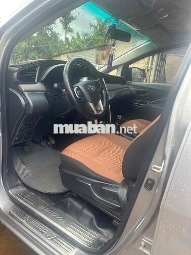 Toyota Innova 2019 2.0E