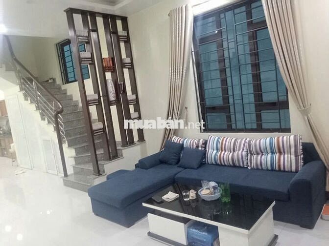 Cự Khối- Nguyên Căn 60m2 - 3 Tầng - Full Đồ - 7Tr