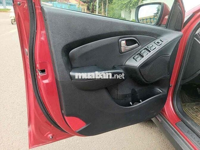 Hyundai Tucson 2010 -AT   2.0 ,2 cầu 122000 km