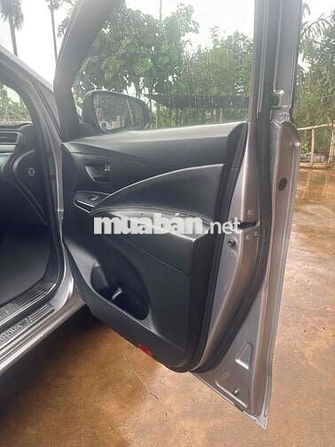 Toyota Innova 2019 2.0E