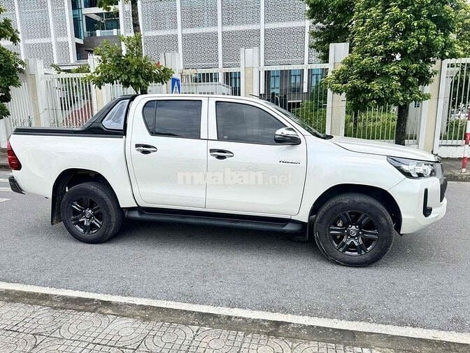 Toyota Hilux 2021 2.4E 4x2 AT xe đẹp nhất Thủ ĐôHn