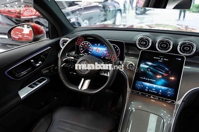 Mercedes Benz GLC Class 2023 - 35000 km