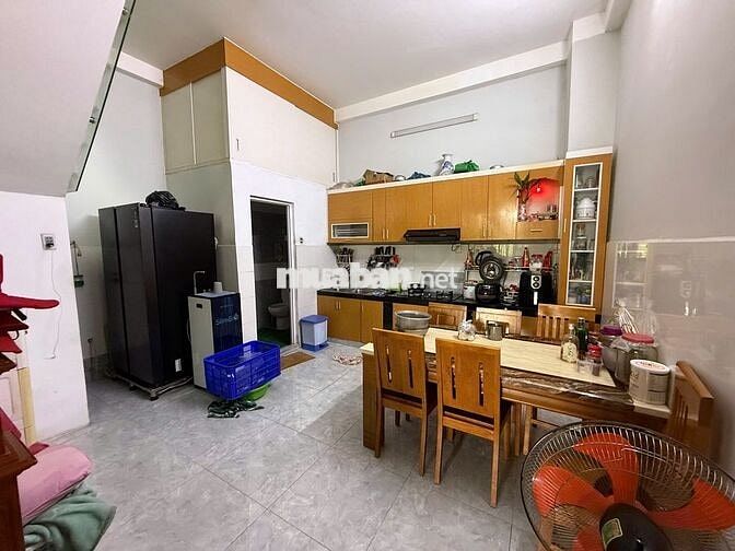 Nhà 1lau Bình Chánh sổ hồng hoàn công hẻm xe tải 8m giá 3ty2 TL
