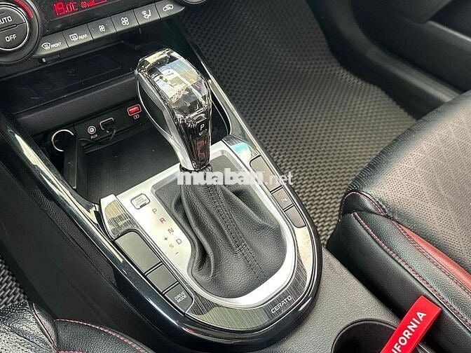Kia Cerato 2019 2.0 AT Premium - 63000 km