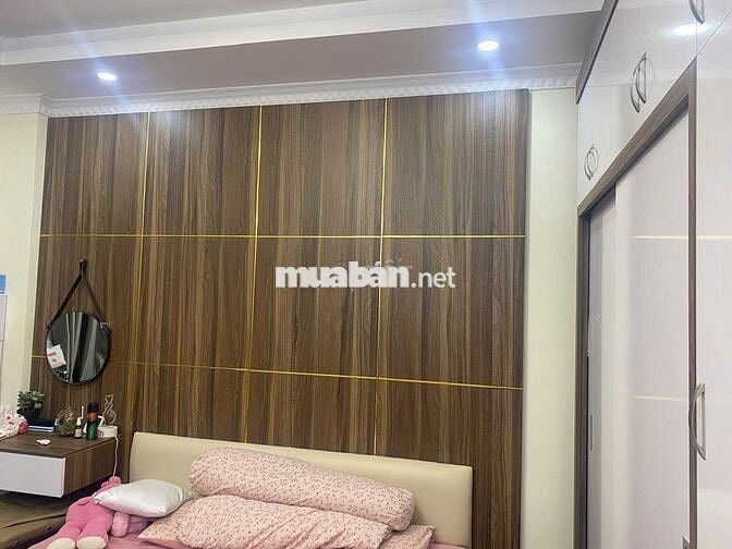 Bát Khối- Nguyên Căn - 30M2× 5Tầng - 3 Ngủ - Ô Tô Đỗ Cửa
