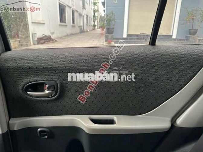 Toyota Yaris 1.5 AT 2011