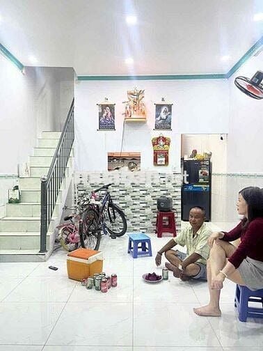 NHÀ BÁN: 4 x 6,2m Giá bán: 1ty150 TL 🎯 Vị tri : 3/ ngắn đường 1A. Hẻm