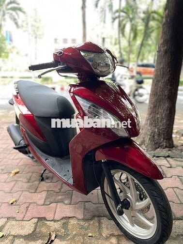 Xe máy Honda Vision 2013 màu đỏ, số tự động