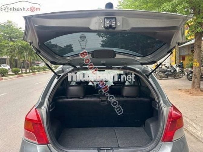 Toyota Yaris 1.5 AT 2011
