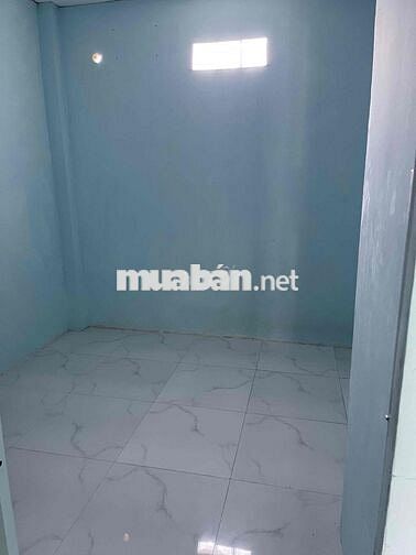 bán nhà cấp 4 , 1trệt 1lầu 2 pn 2wc hẻm 2m2