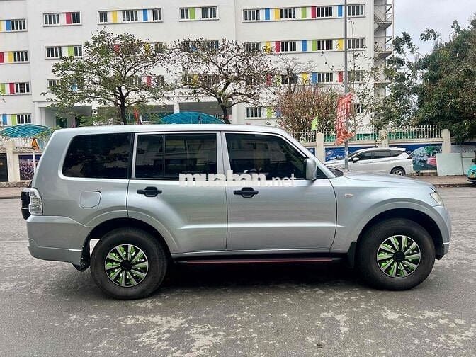 Mitsubishi Pajero 2009 - 140000 km