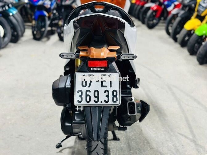 XE MÁYTHANH TÙNG_VARIO 150 TRẮNG CAM ZIN RẤT ĐẸP