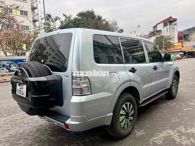 Mitsubishi Pajero 2009 - 140000 km