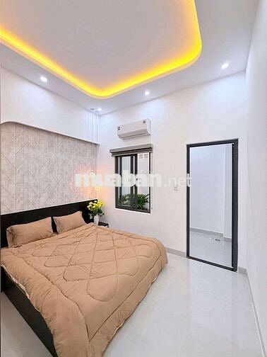 Nhà Đẹp 2 tầng Lê Thạch, ngay cổng Bến Xe Trung Tâm