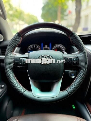 Toyota Fortuner 2017 2.7V 4x2 AT - 78000 km