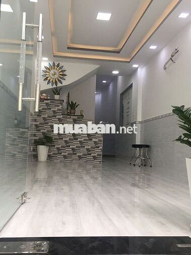 cho thuê nhà còn mới ngay mặt tiền Đỗ Tấn Phong, rộng gần 60m2