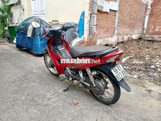 Lên tay ga nên cần bán xe đang chạy hằng ngày.