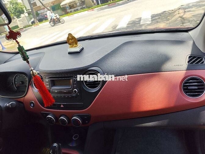 Grand i10 động cơ 1.2 AT - odo51000 km