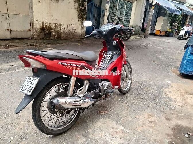 Lên tay ga nên cần bán xe đang chạy hằng ngày.