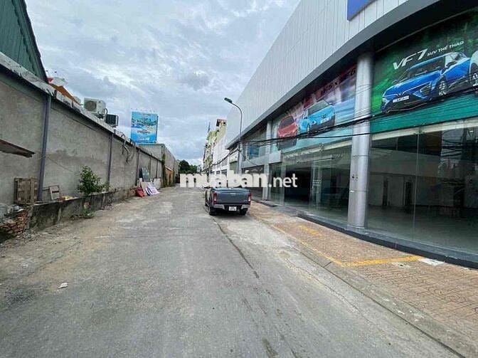 Cho Thuê Showroom 2 Mặt Tiền Đường 30-04