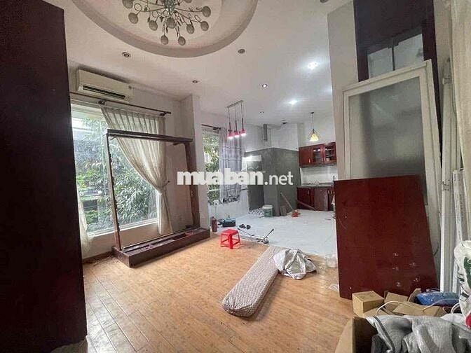 KHAI TRƯƠNG PHÒNG MỚI KẾ HUFLIT GIÁ RẺ CHO SINH VIÊN