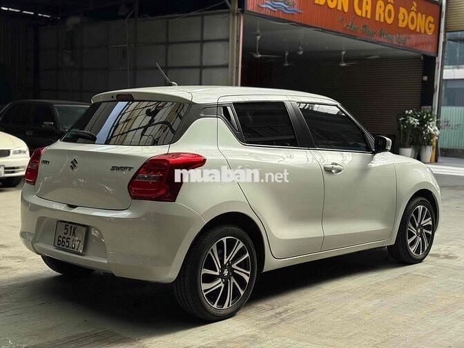Suzuki Swift GLX 2023 - Chất Xe Rất Mới !!