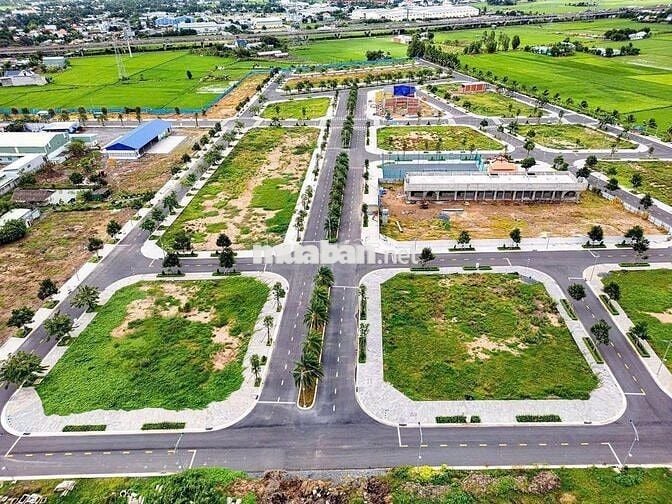 Chính chủ gửi bán nền đất 90m2 KĐT King hill 2 TỶ, SHR công chứng ngay