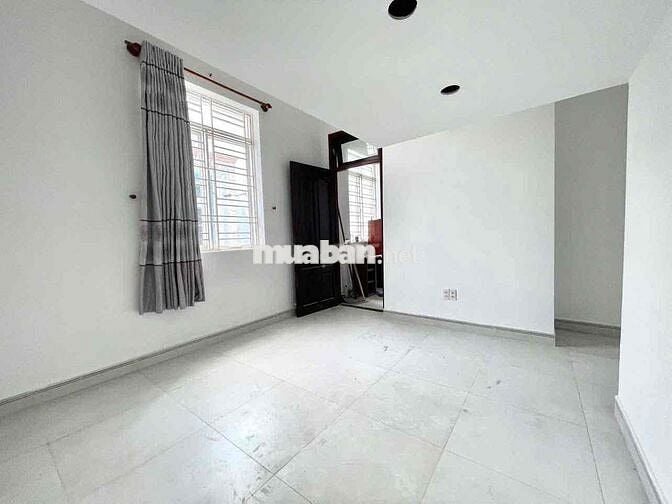 KHAI TRƯƠNG PHÒNG MỚI KẾ HUFLIT GIÁ RẺ CHO SINH VIÊN