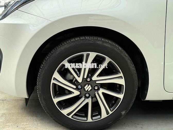 Suzuki Swift GLX 2023 - Chất Xe Rất Mới !!