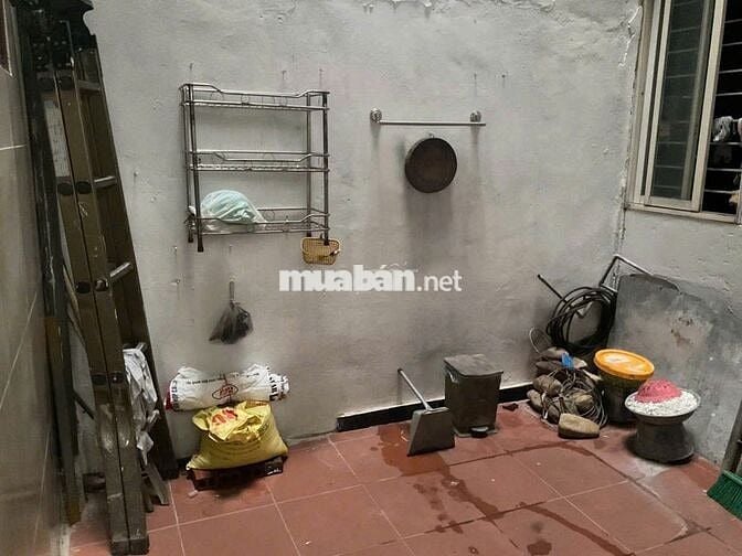 Chính chủ cho thuê nguyên căn ở phố Dịch Vọng, quận Cầu Giấy, Hà Nội