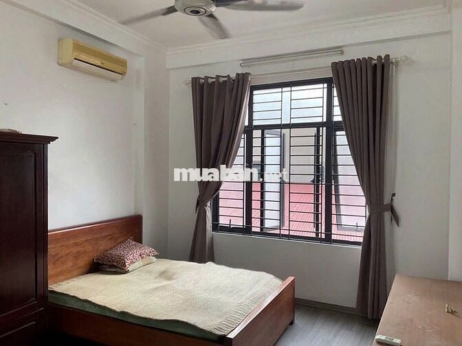 Chính chủ cho thuê nguyên căn ở phố Dịch Vọng, quận Cầu Giấy, Hà Nội