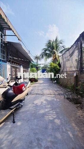 CHO THUÊ NHÀ TRỆT 81M2 HẺM 61 PHẠM NGỌC HƯNG GIÁ 3TR/THÁNG