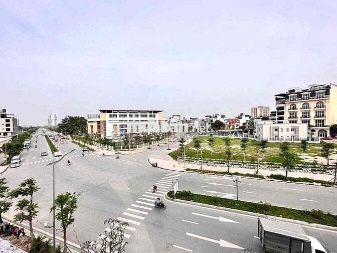 SIÊU PHẨM NGỌC THUY - 5TẦNG THANG MÁY - LÔ GÓC - FULL NỘI THẤT CAO CẤP