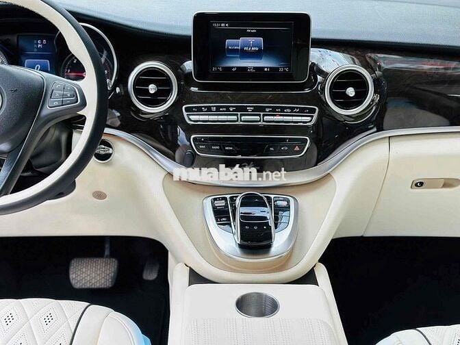 Mercedes Benz V Class 2015 V220 CDI up NT Maybach