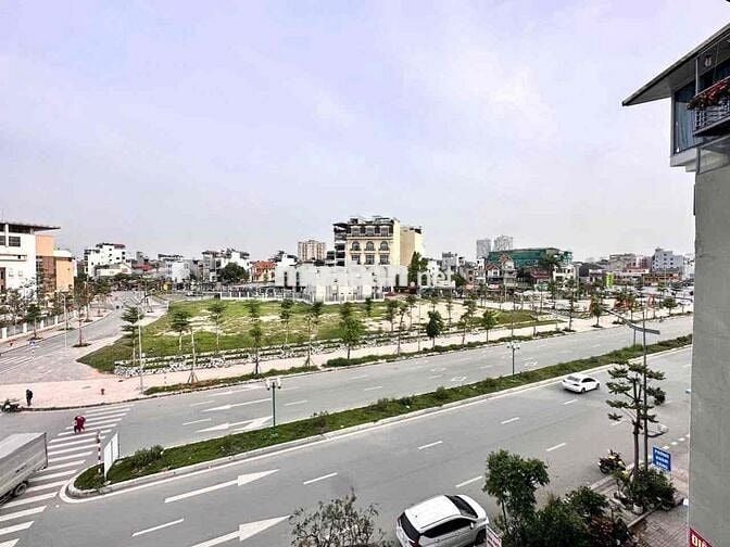 SIÊU PHẨM NGỌC THUY - 5TẦNG THANG MÁY - LÔ GÓC - FULL NỘI THẤT CAO CẤP