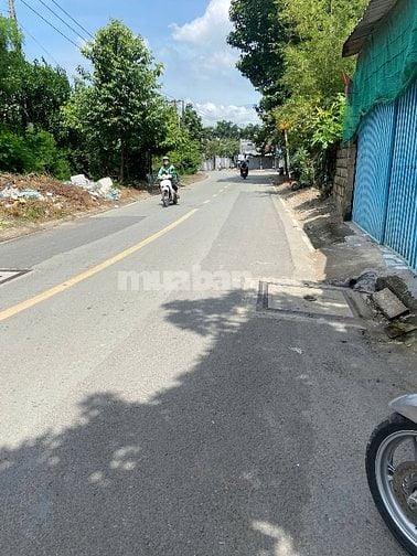 Bán gấp nền đất ngay bên cạnh đường Võ Văn Hát