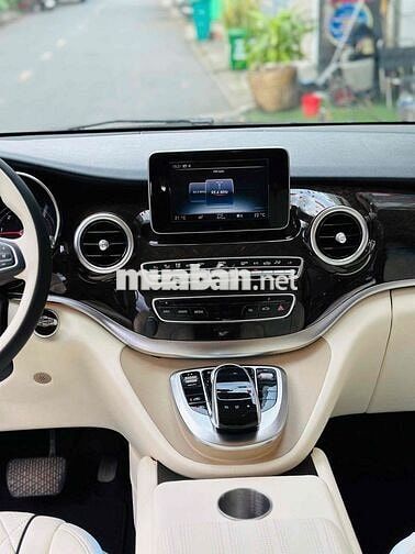 Mercedes Benz V Class 2015 V220 CDI up NT Maybach