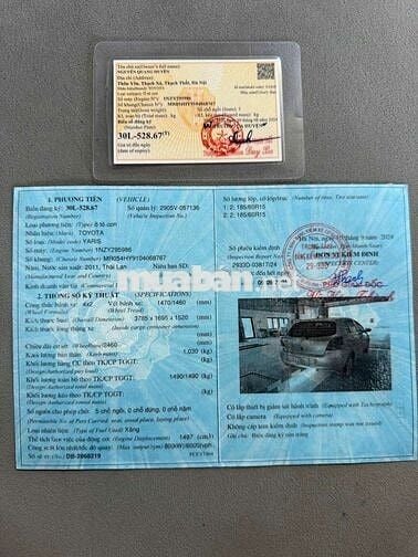 Toyota Yaris 2011 nhập khẩu, màu bạc, 5 chỗ