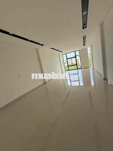 Cho thuê nhà cấp 4 diên hồng hoà xuân sát sân bóng