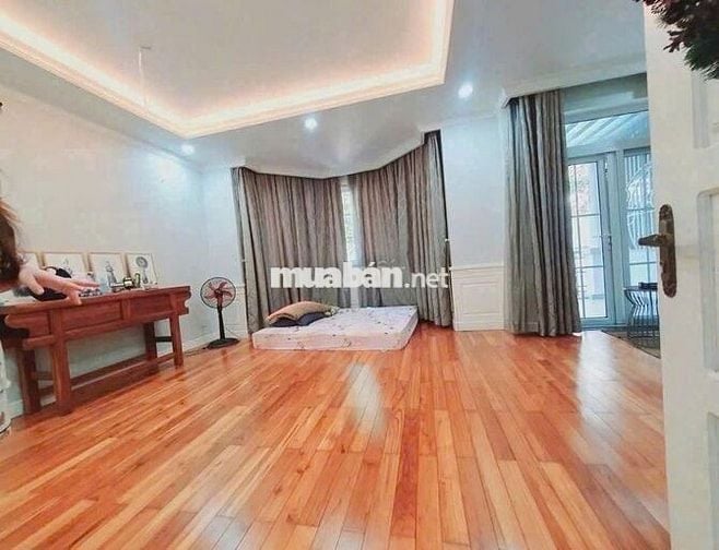 CỰC HOT!! 22Hoa Đào, PN - nhà đẹp có gara sàn trống suốt - 420m2
