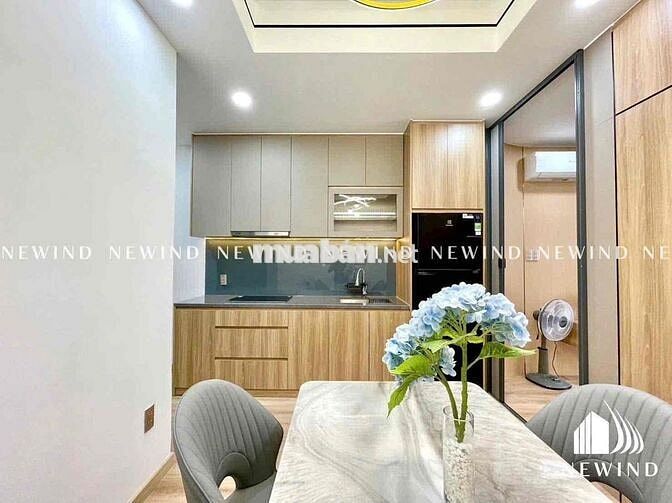 Cho thuê căn hộ 1PN balcony rộng 45m2 - CV Lê Văn Tám - Nhà thờ Đức Bà