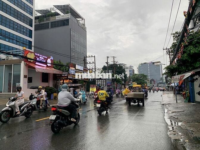 ĐẤT TRỐNG UNG VĂN KHIÊM 6X20M CÓ SẴN NỀN GẦN NGÃ 4 CHO MỞ QUÁN NHẬU