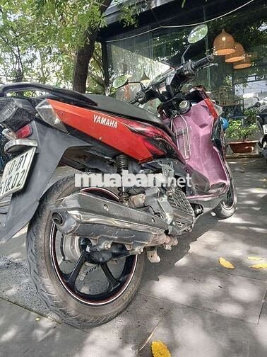 Xe tay ga Yamaha Nouvo màu đỏ đen